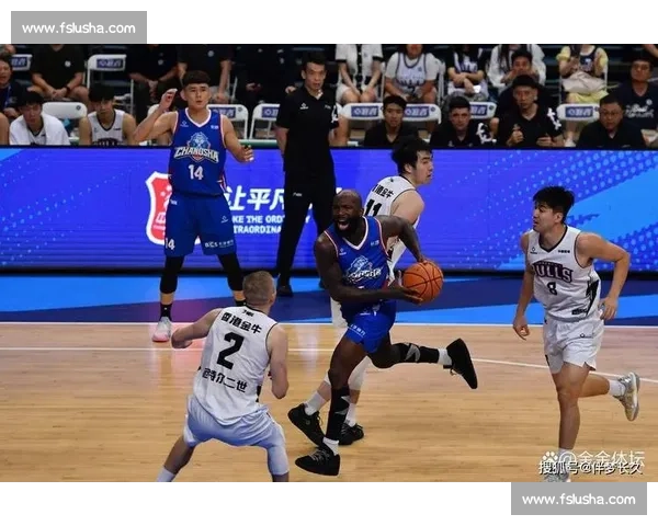 唐才育盛赞金牛底蕴 誓助球队卫冕再攀高峰 唐才育盛赞金牛底蕴 誓助球队卫冕再攀高峰